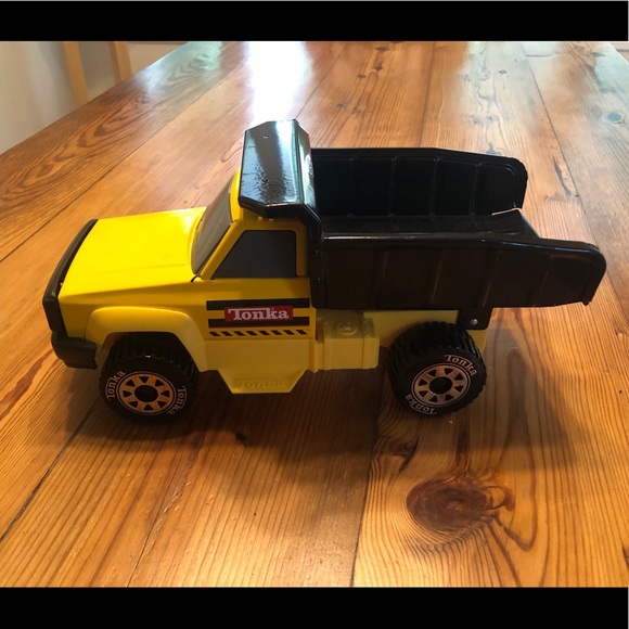 hello kitty tonka truck